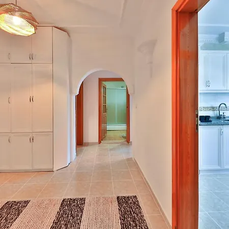 Merkezde Mert Apart Kaş