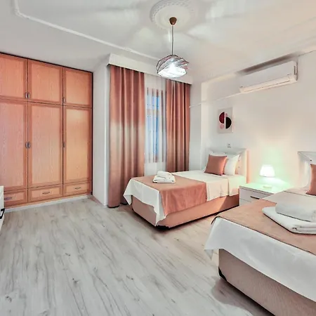 Merkezde Mert Apart * Kaş